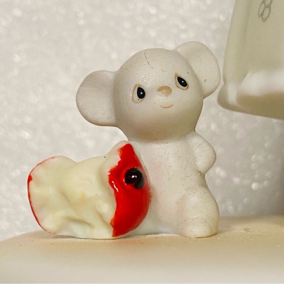 Precious Moments. “Happiness To The Core” Shares Apples With Puppy 1996 Vintage - Picture 6 of 12